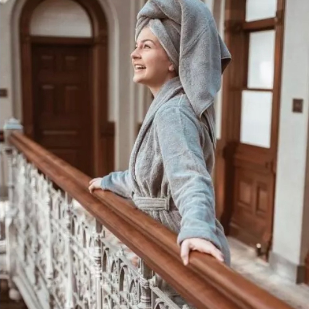 New Medium Parachute Classic Bathrobe Stone Gray